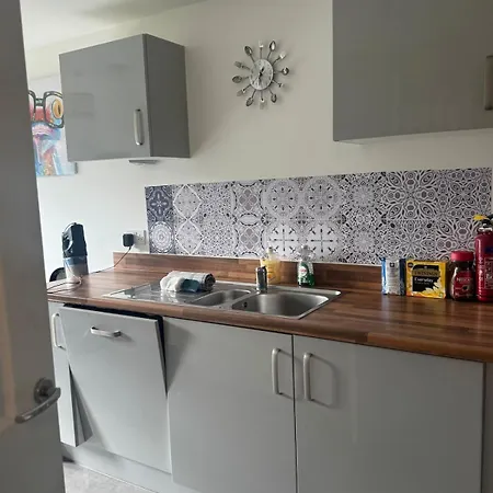4bh Just Off M6 | Ideal For Contractors & Families * Harraby